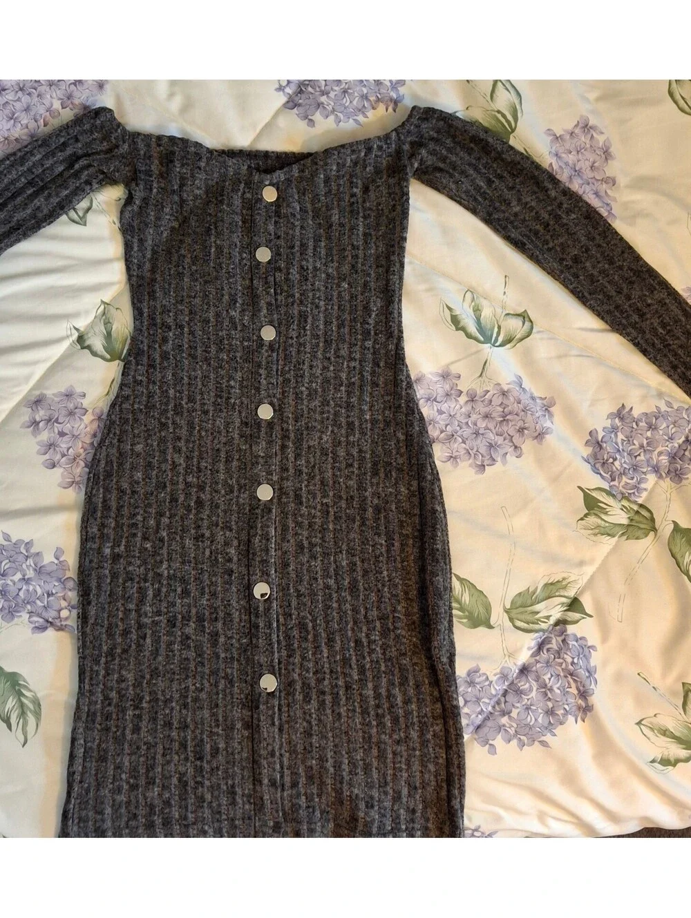Cozy Gray Ribbed Button-Front Knit Dress with Long Sleeves